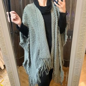 💰3 for $10💰Croft & Barrow Textures Poncho
